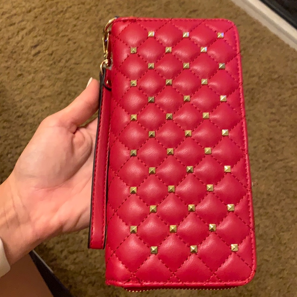 Red wallet